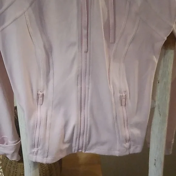 lululemon athletica Hooded Jacket - Picture 5 of 7